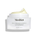 Crema hidratante dos en uno con Vitamina C y SPF30 de Medik8